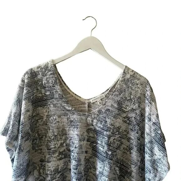Aeropostale Poncho Boho Fringe Cropped Tassels Gray Women Top Cover-up SZ M/L - Picture 2 of 13